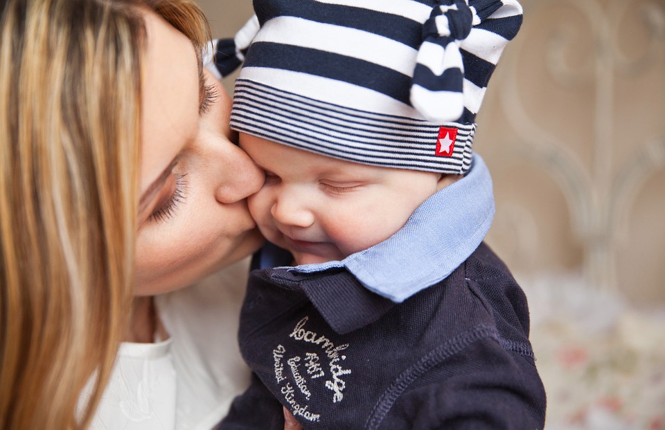 ubezpieczenie na życie dla młodej mamy